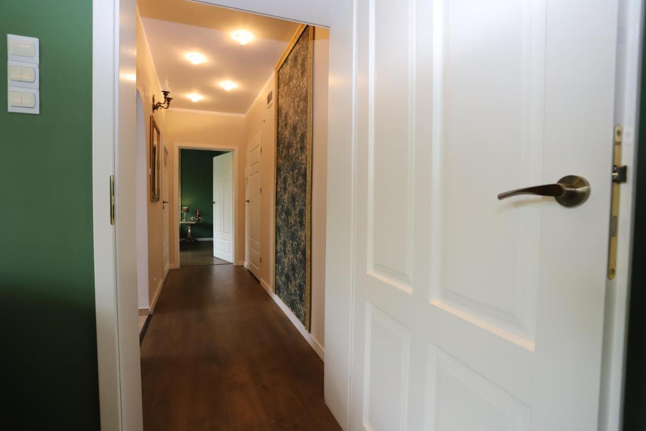 Apartament Stary Zdroj วาลบ์จิก ภายนอก รูปภาพ