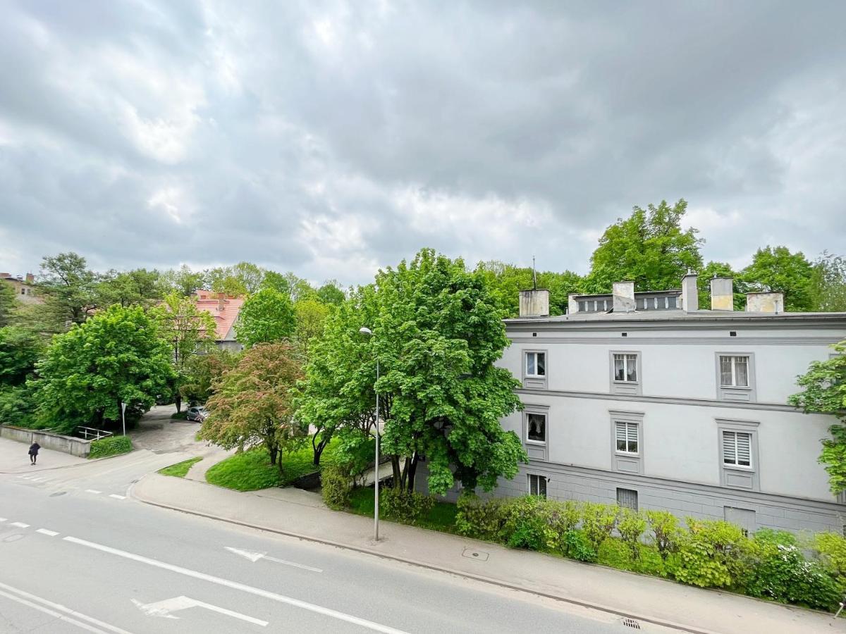 Apartament Stary Zdroj วาลบ์จิก ภายนอก รูปภาพ